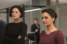 Jaimie Alexander as Jane Doe and Archie Panjabi as Nas in Blindspot - Season 3 - 'Warning Shot'