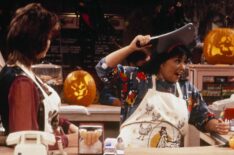 Sandra Bernhard and Roseanne Barr Roseanne episode, Halloween IV