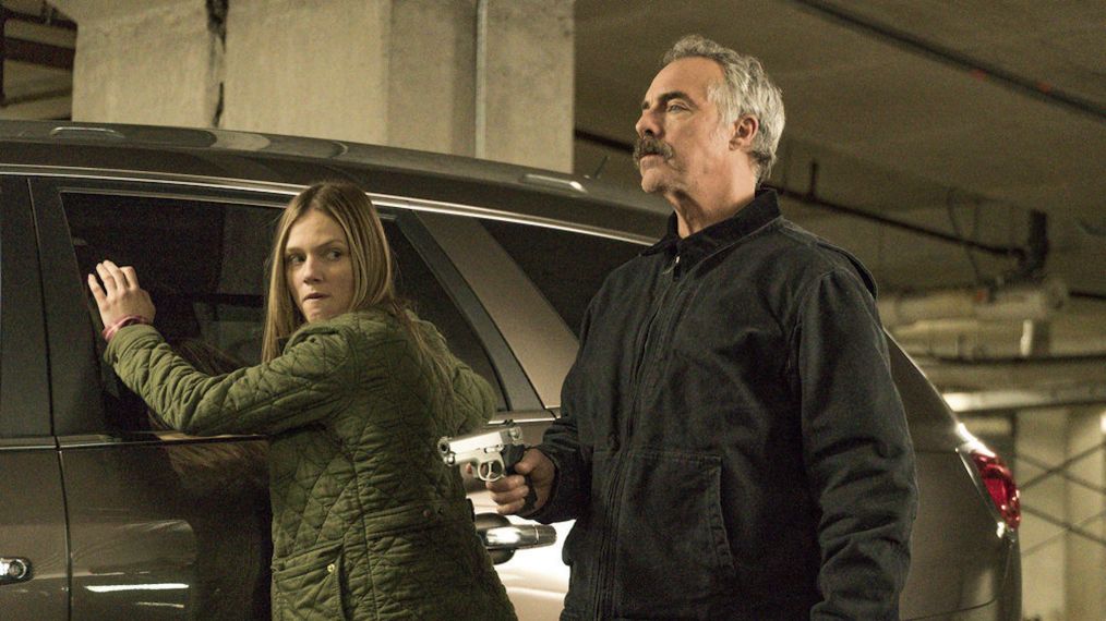 Tracy Spiridakos as Hailey Upton and Titus Welliver as Ronald Booth on Chicago P.D. - Season 5