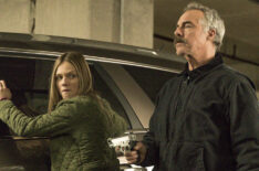 Tracy Spiridakos as Hailey Upton and Titus Welliver as Ronald Booth on Chicago P.D. - Season 5
