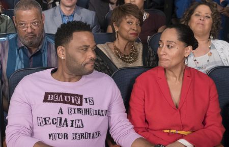 Laurence Fishburne, Anthony Anderson, Jenifer Lewis, Tracee Ellis Ross, Anna Deavere Smith in Black-ish