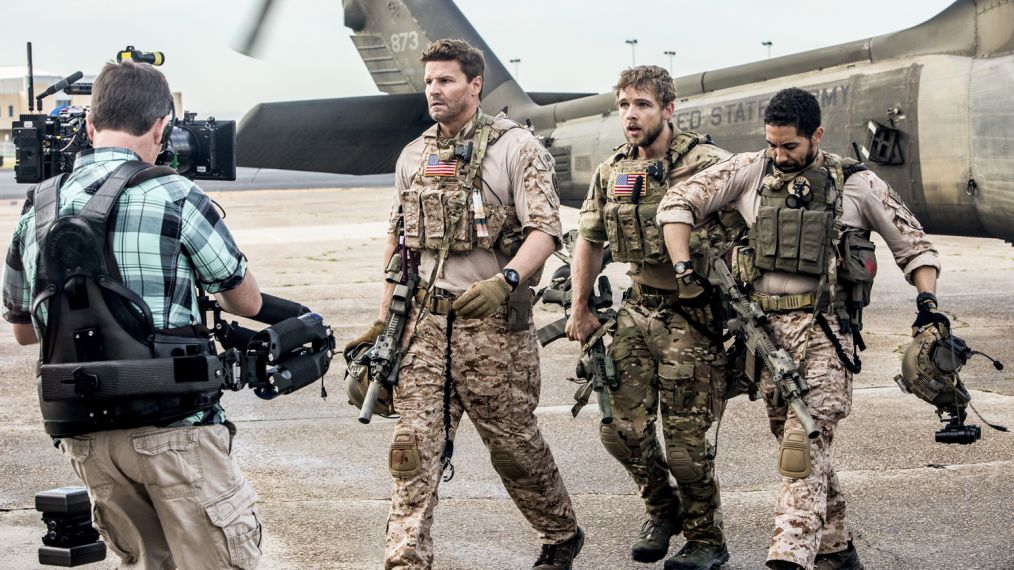 Behind the scenes of Seal Team shooting the pilot with David Boreanaz, Max Thieriot, and Neil Brown Jr.