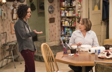 SARA GILBERT, ROSEANNE BARR