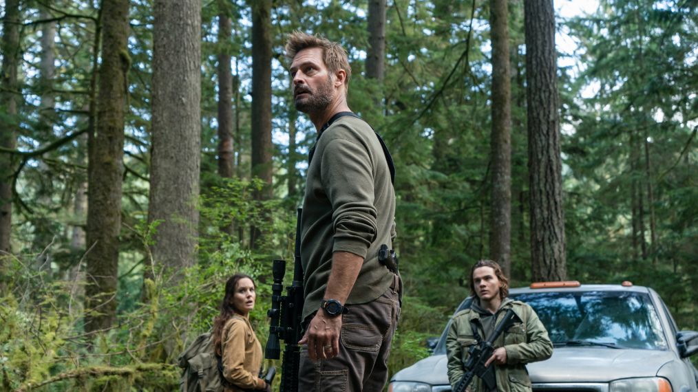 Colony - Sarah Wayne Callies, Josh Holloway, Alex Neustaedter