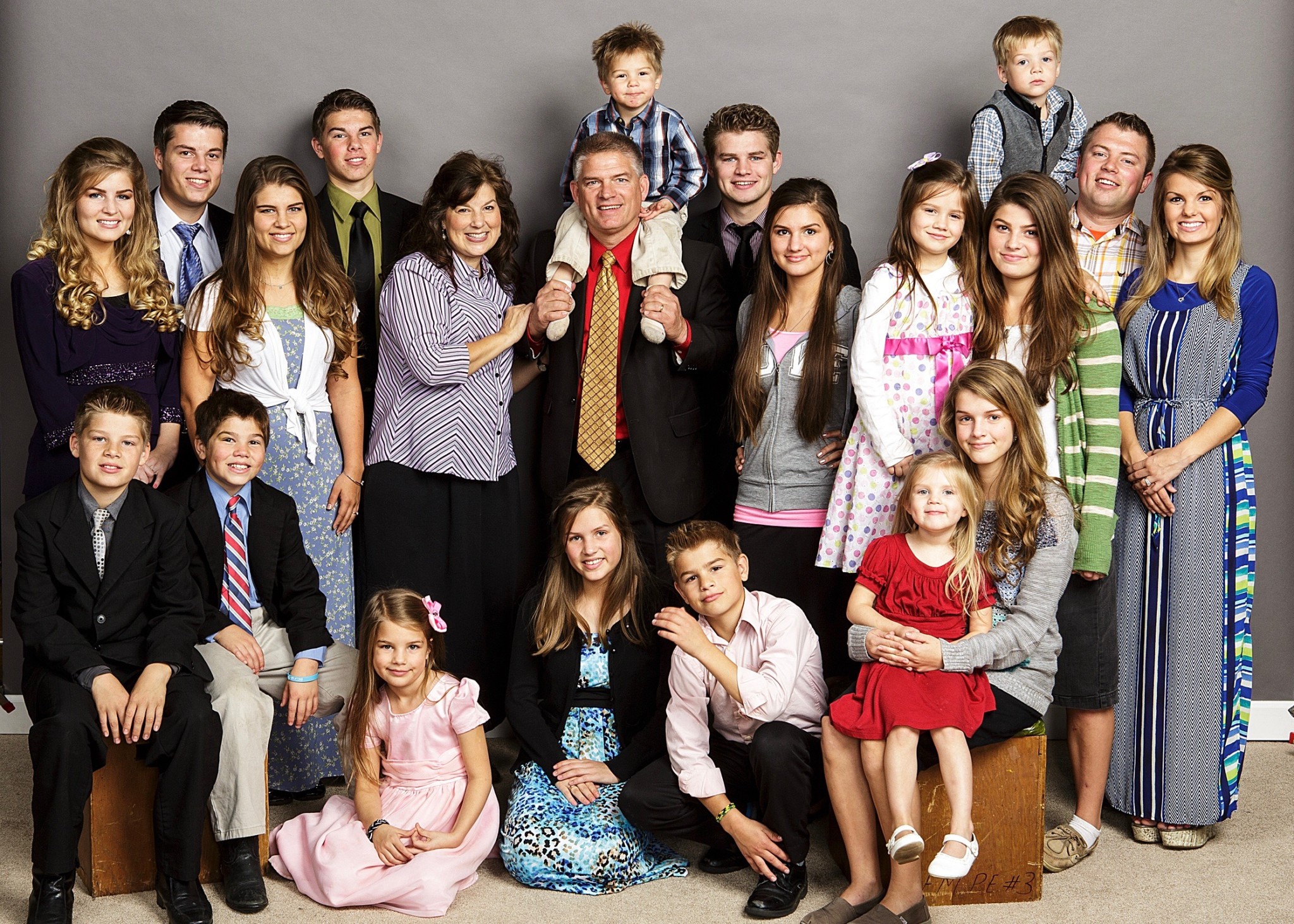 The Bates Family Celebrates 100 Episodes of ‘Bringing Up Bates’