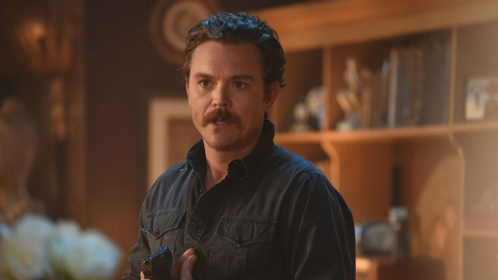 Clayne Crawford in Lethal Weapon