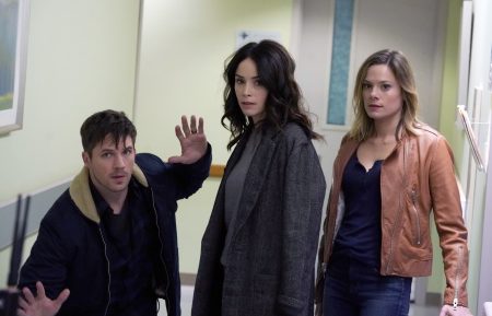 Timeless - Matt Lanter as Wyatt Logan, Abigail Spencer as Lucy Preston, Tonya Glanz as Jessica