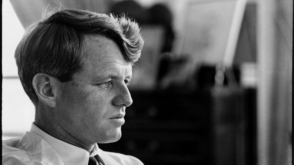 USA. New York City. 1966. Portrait of Robert KENNEDY in his apartment.