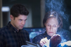Supergirl - Jeremy Jordan as Winn and Laurie Metcalf as Mary McGowan