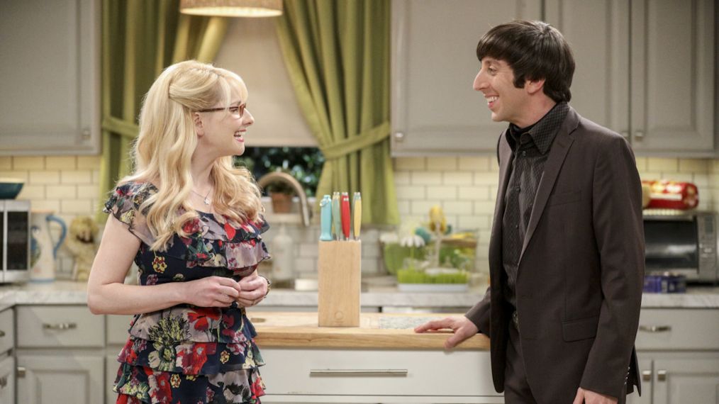 Bernadette (Melissa Rauch) and Howard Wolowitz (Simon Helberg) on 'The Big Bang Theory' - 'The Comet Polarization'