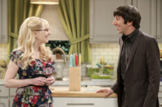 Bernadette (Melissa Rauch) and Howard Wolowitz (Simon Helberg) on 'The Big Bang Theory' - 'The Comet Polarization'