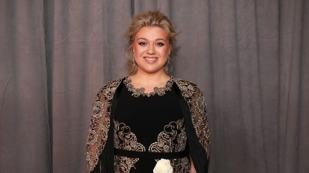 Kelly Clarkson - Host of the 60th Annual Grammy Awards on the Red Carpet
