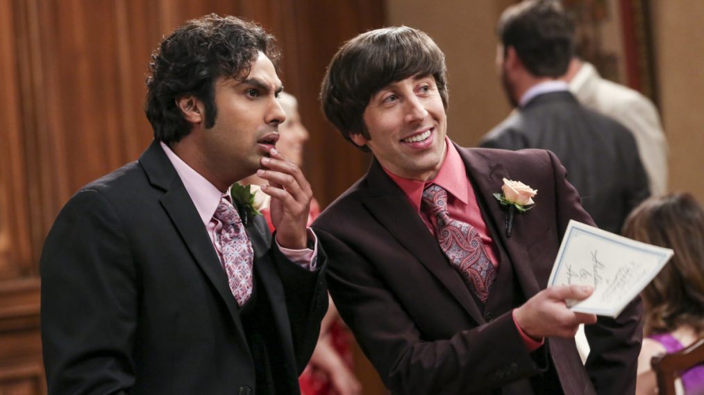Rajesh Koothrappali (Kunal Nayyar) and Howard Wolowitz (Simon Helberg) in The Big Bang Theory - 'The Bow Tie Asymmetry'