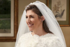 Mayim Bialik as blush bride Amy Farrah Fowler in The Big Bang Theory