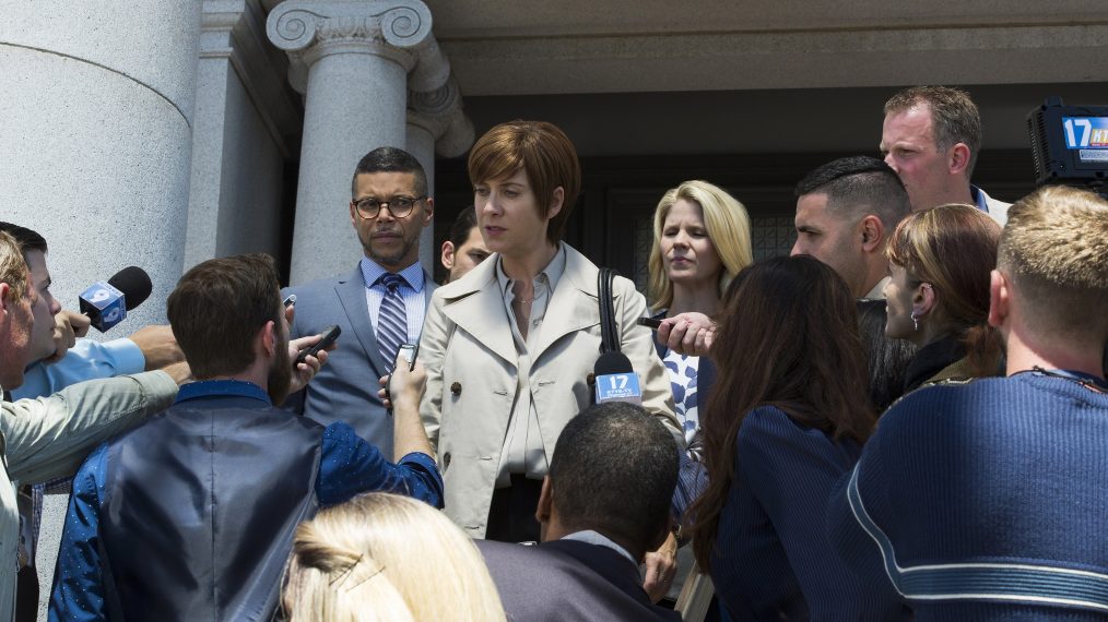 Kate Walsh as Olivia outside courtroom in 13 Reasons Why