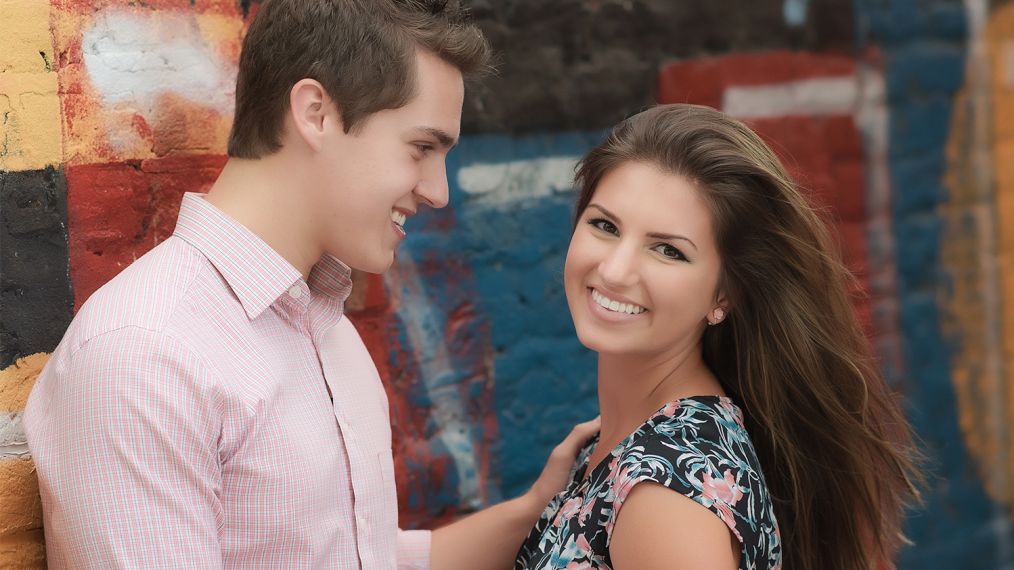 Carlin Bates with her boyfriend, Evan Stewart, in 'Bringing Up Bates'