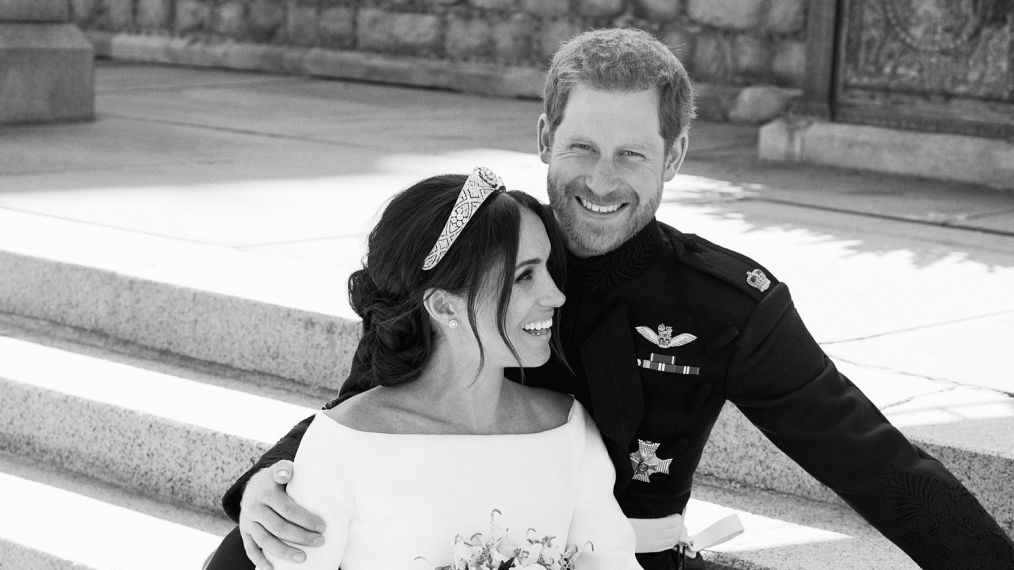 Royal Wedding 2018: Meghan Markle and Prince Harry's Official Portraits (PHOTOS)