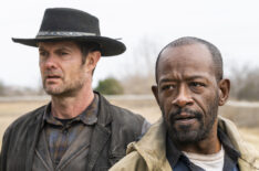Garret Dillahunt as John Dorie and Lennie James as Morgan Jones in Fear the Walking Dead