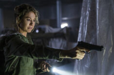 Jenna Elfman as Naomi - Fear the Walking Dead _ Season 4, Episode 6