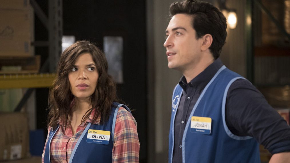 Superstore - Season 3 - America Ferrera as Amy, Ben Feldman as Jonah