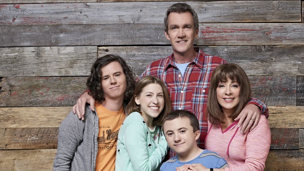 Charlie McDermott, Eden Sher, Atticus Shaffer, Neil Flynn, Patricia Heaton in The Middle