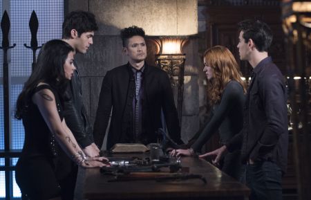 SHADOWHUNTERS - 