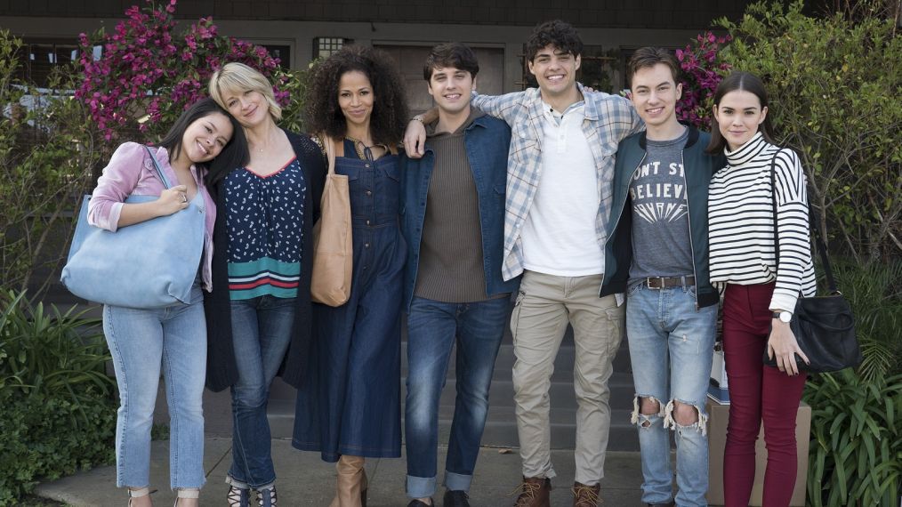 THE FOSTERS - 'Where The Heart IsÓ - After a turbulent few days in Turks & Caicos,ÊtheÊfamily starts to question ifÊtheÊwedding will actually take place.ÊTheÊmoms make a huge decision that will changeÊtheÊfamily forever. This episode of 'The FostersÓ airs Wednesday, June 6 (8:00 - 9:05 p.m. EDT) on Freeform. (Freeform/Eric McCandless) CIERRA RAMIREZ, TERI POLO, SHERRI SAUM, DAVID LAMBERT, NOAH CENTINEO, HAYDEN BYERLY, MAIA MITCHELL
