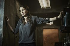 'Colony' & 'Walking Dead' Star Sarah Wayne Callies on Her Preference for 'Really Extreme' Stories