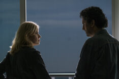 Kim Dickens as Madison Clark, Cliff Curtis as Travis Manawa - Fear the Walking Dead - Season 2, Episode 15