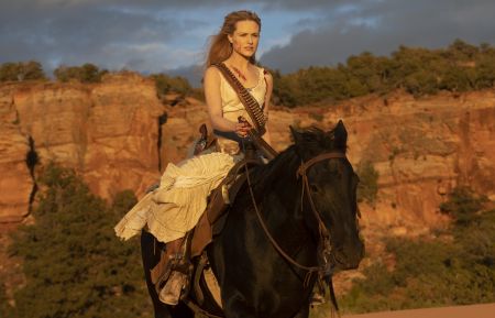 Evan Rachel Wood on horseback in Westworld - Season 2 Finale