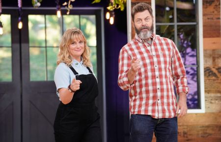 Making It - Amy Poehler and Nick Offerman point their fingers