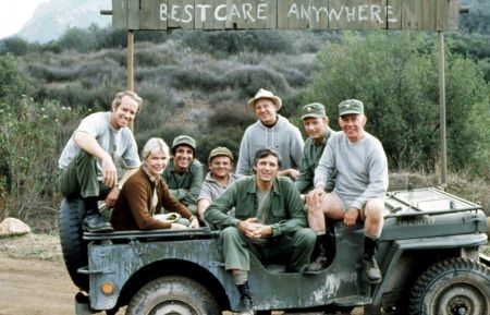 MASH, (aka M*A*S*H), from left: Mike Farrell, Loretta Swit, Jamie Farr, Gary Burghoff, William Christopher, Alan Alda, David Ogden Stiers, Harry Morgan, 1972-83, TM and Copyright ©20th Century Fox Film Corp. All rights reserved./courtesy Everett Collection
