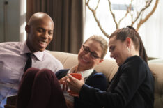 Supergirl - BTS - Mehcad Brooks, Melissa Benoist, Katie McGrath