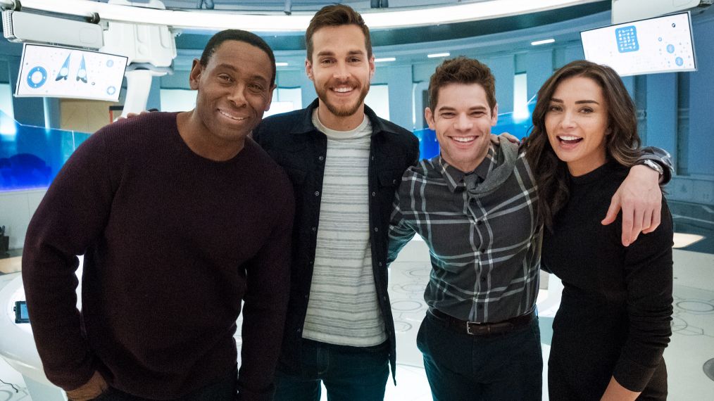 Supergirl - BTS - David Harewood, Chris Wood, Jeremy Jordan, Amy Jackson