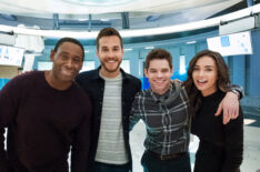 Supergirl - BTS - David Harewood, Chris Wood, Jeremy Jordan, Amy Jackson