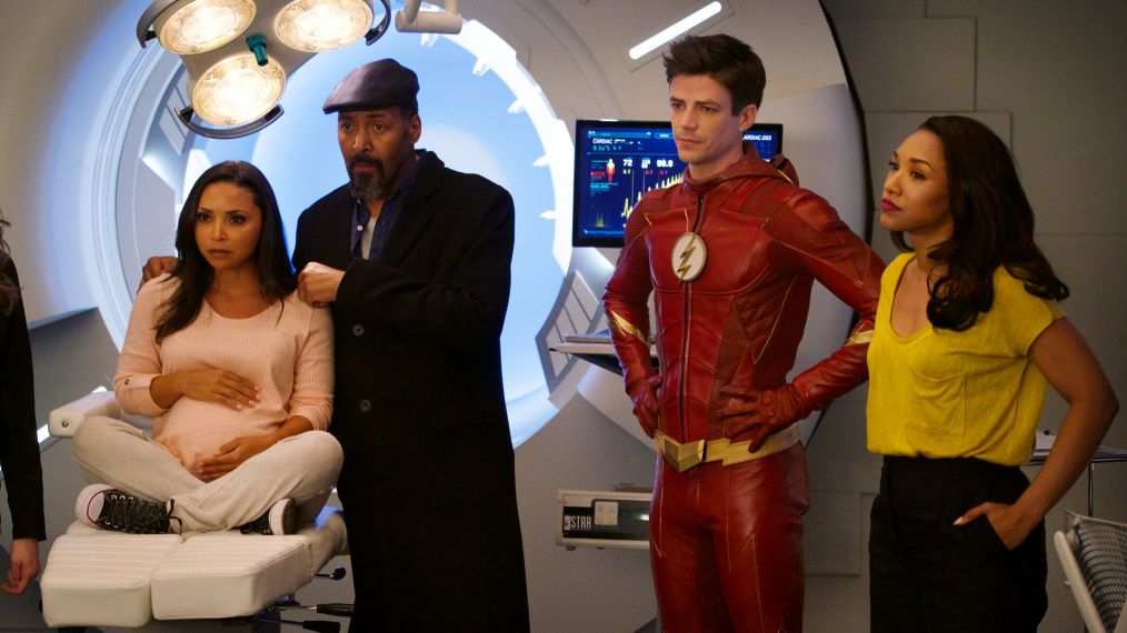 The Flash - Danielle Nicolet, Jesse L. Martin, Grant Gustin, Candice Patton