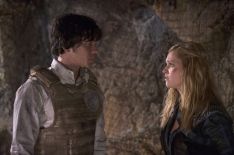 Should They or Shouldn't They? Pros & Cons of Bellarke Getting Together on 'The 100'