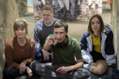 Jennifer Jason Leigh, Michael Rapaport, Keir Gilchrist, Brigette Lundy-Paine in Atypical - Season 2