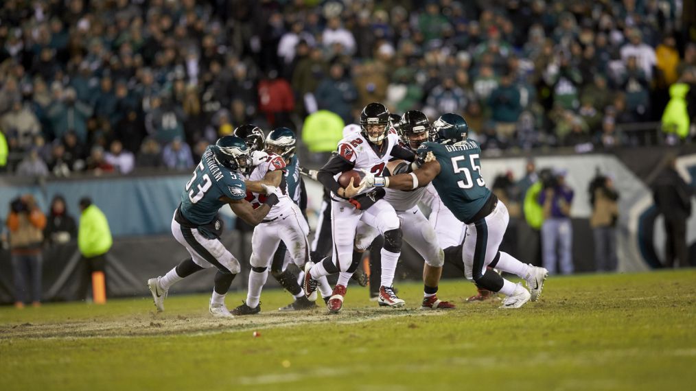 Football: NFC Playoffs: Atlanta Falcons QB Matt Ryan (2) in action vs Philadelphia Eagles Brandon Graham (55) at Lincoln Financial Field. Philadelphia, PA 1/13/2018 CREDIT: Rob Tringali (Photo by Rob Tringali /Sports Illustrated/Getty Images) (Set Number: X161621 TK1 )