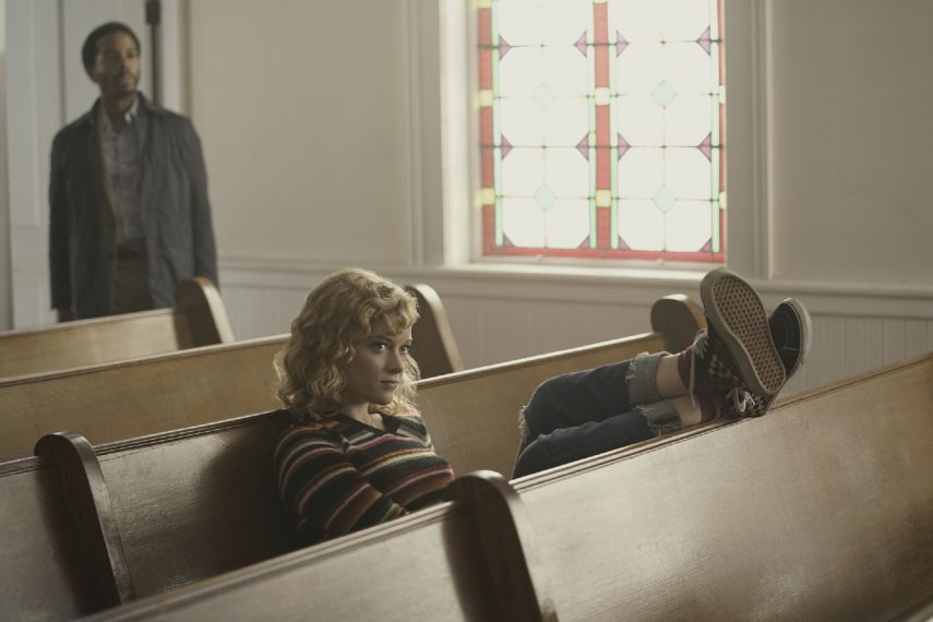 Castle Rock -- "Severance" -- Episode 101 -- Henry Deaver, a death-row attorney, confronts his dark past when an anonymous call lures him back to his hometown of Castle Rock, Maine. Henry Deaver (Andre Holland) and Jackie (Jane Levy), shown. (Photo by: Patrick Harbron/Hulu)