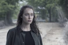 'Fear The Walking Dead' Star Alycia Debnam-Carey Breaks Down Alicia's Tough Choice
