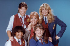 Nancy McKeon, Lisa Whelchel, Mindy Cohn, Kim Fields, Charlotte Rae on 'Facts of Life' in the original 'Facts of Life'