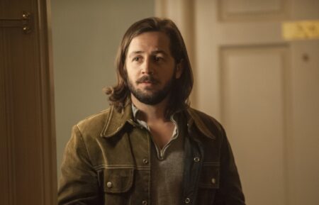 Michael Angarano as Eddie in I'M DYING UP HERE (Season 2, Episode 2 