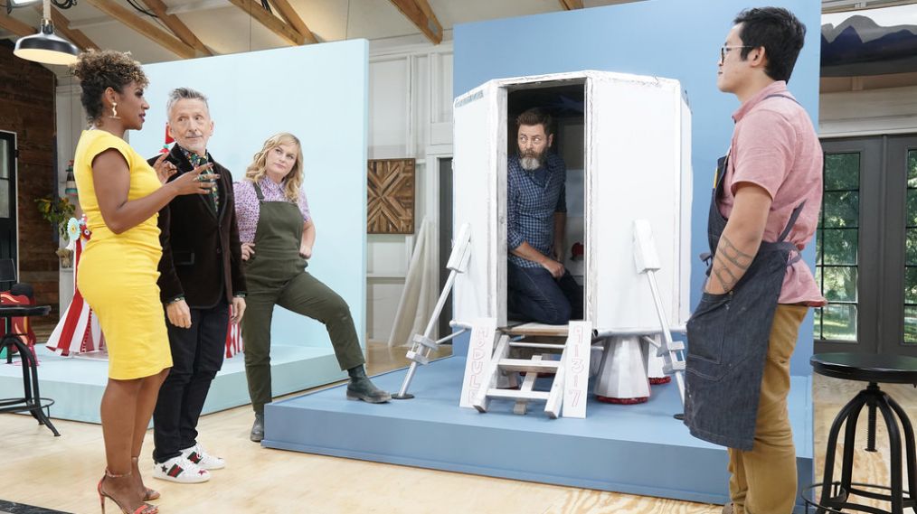 Dayna Isom Johnson, Simon Doonan, Amy Poehler, Nick Offerman, Khiem Nguyen in Making It - Season 1