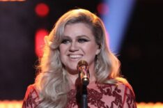 Kelly Clarkson on The Voice -'Live Top 10'
