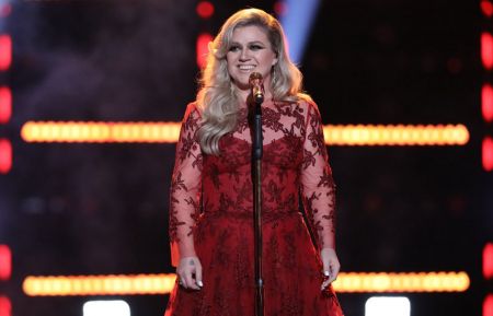 Kelly Clarkson on The Voice -'Live Top 10'