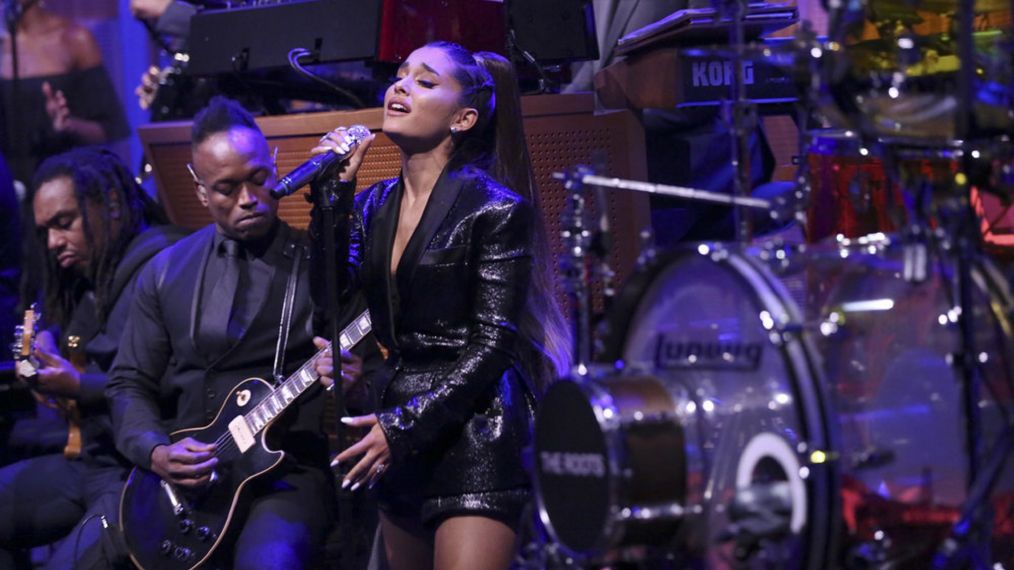 See Ariana Grande & 'Tonight Show' Pay Tribute to Aretha Franklin (VIDEO)