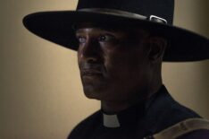 Seth Gilliam as Father Gabriel Stokes - The Walking Dead - Season 9, Episode 1