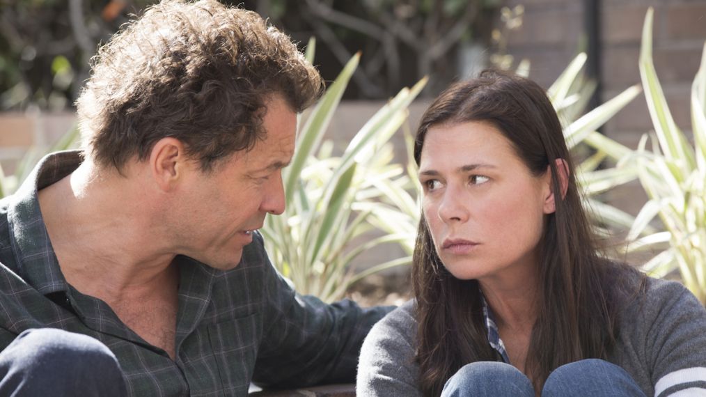 Dominic West as Noah and Maura Tierney as Helen in The Affair - Season 4, Episode 10