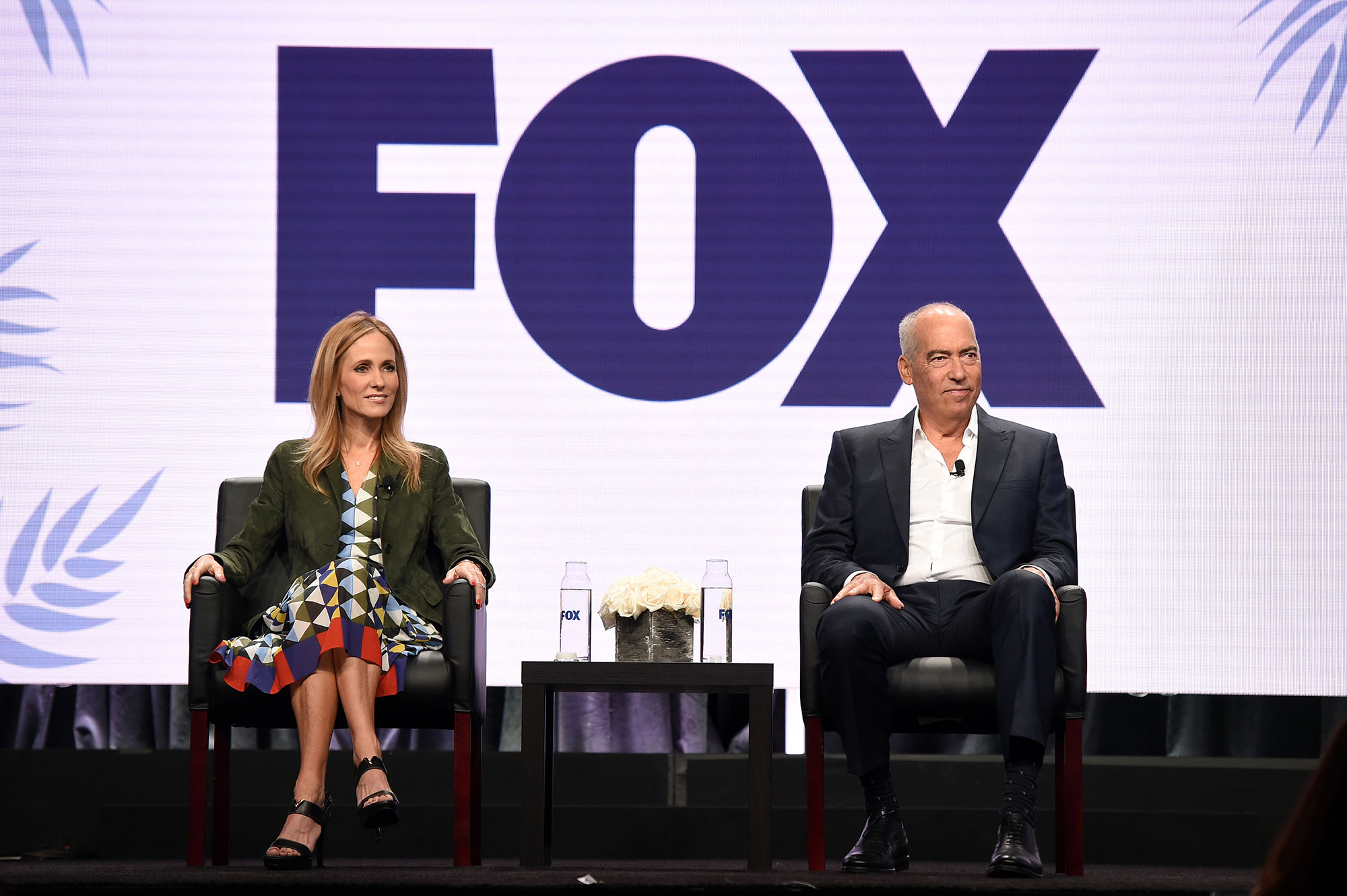 Fox турция прямой. Fox Broadcasting Company. Fox Broadcasting Company Телеканалы США. Fox New. Fox Broadcasting Company (Fox) офис.